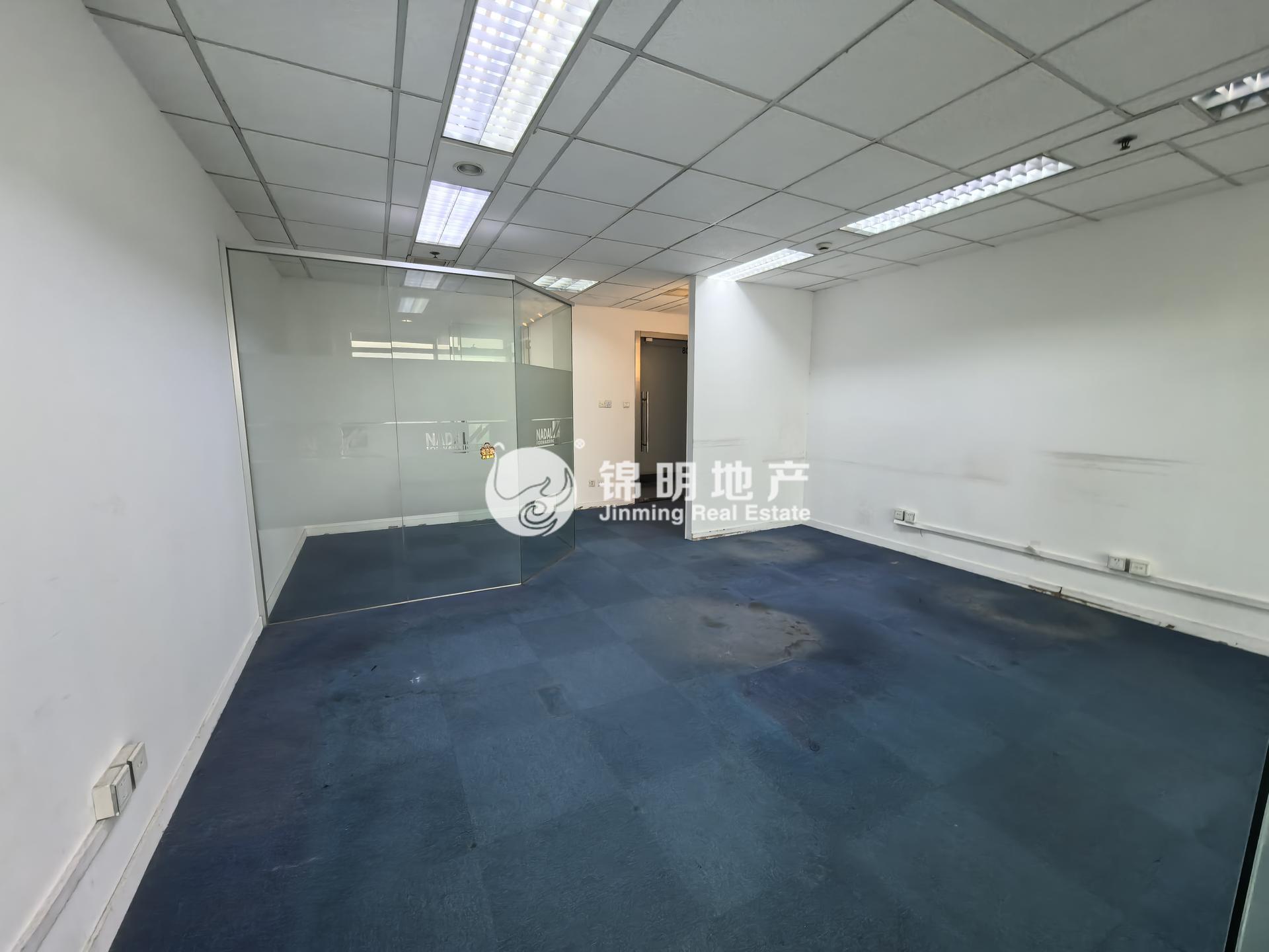 南京西路仲益大厦65平米写字楼出租